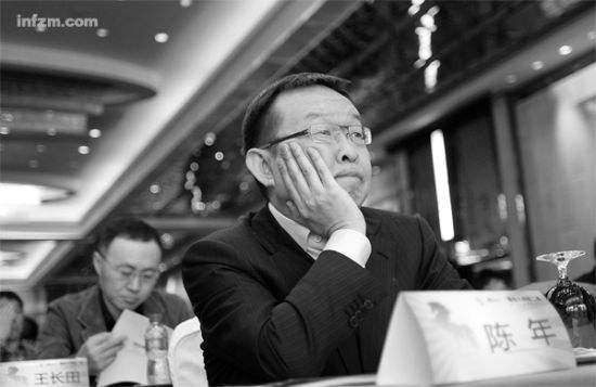 2011年12月3日，2011黑马大赛第二季暨第四届创业家年会在北京举行。图为凡客诚品创始人陈年。 (CFP/图)